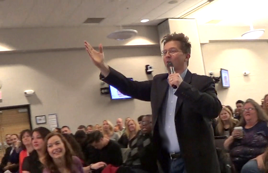 Using an Education Keynote Speaker for Teacher Motivation